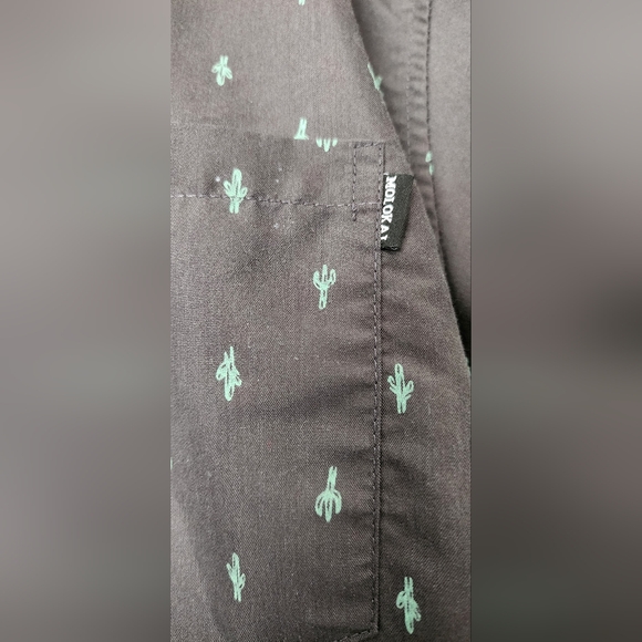 Molokai Surf Co. Cactus Print Button Up Shirt XL Black Green Short Sleeve Casual - Picture 3 of 4